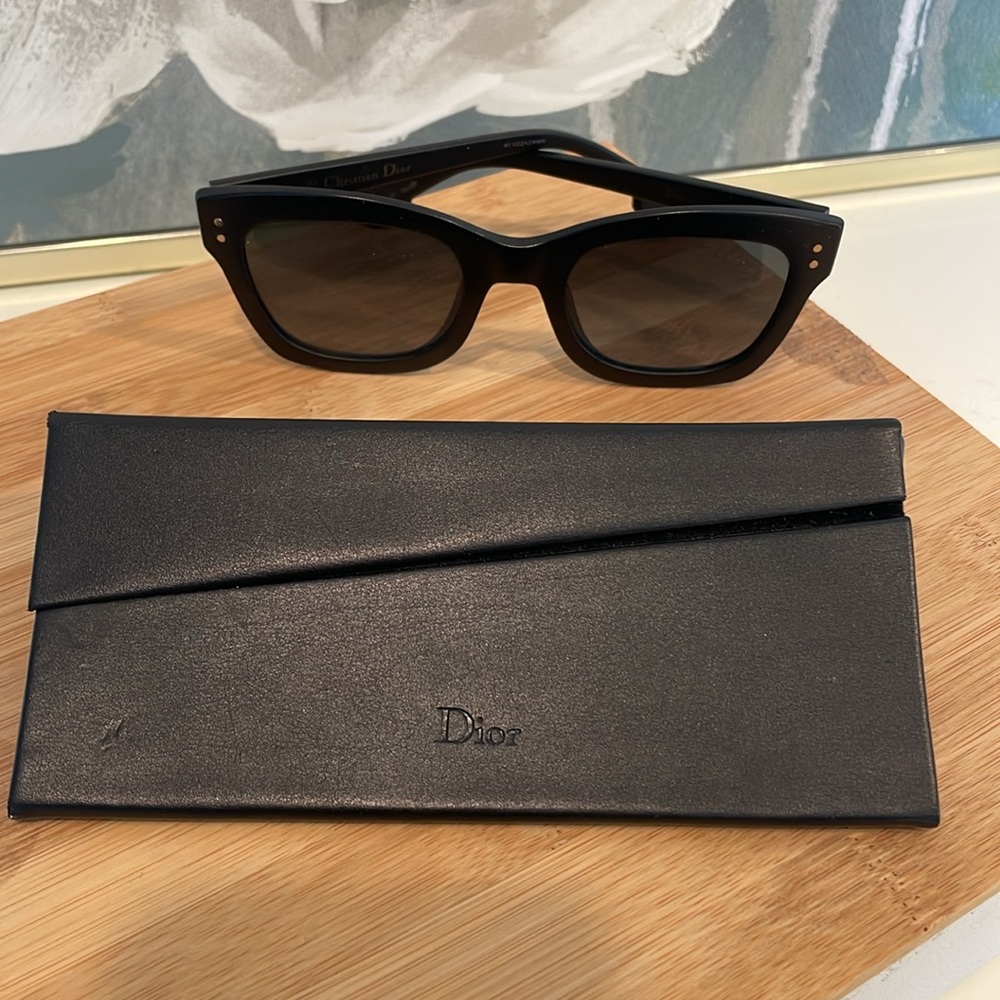 Christian Dior Black Frame Sunglasses & Case - Picture 6 of 7